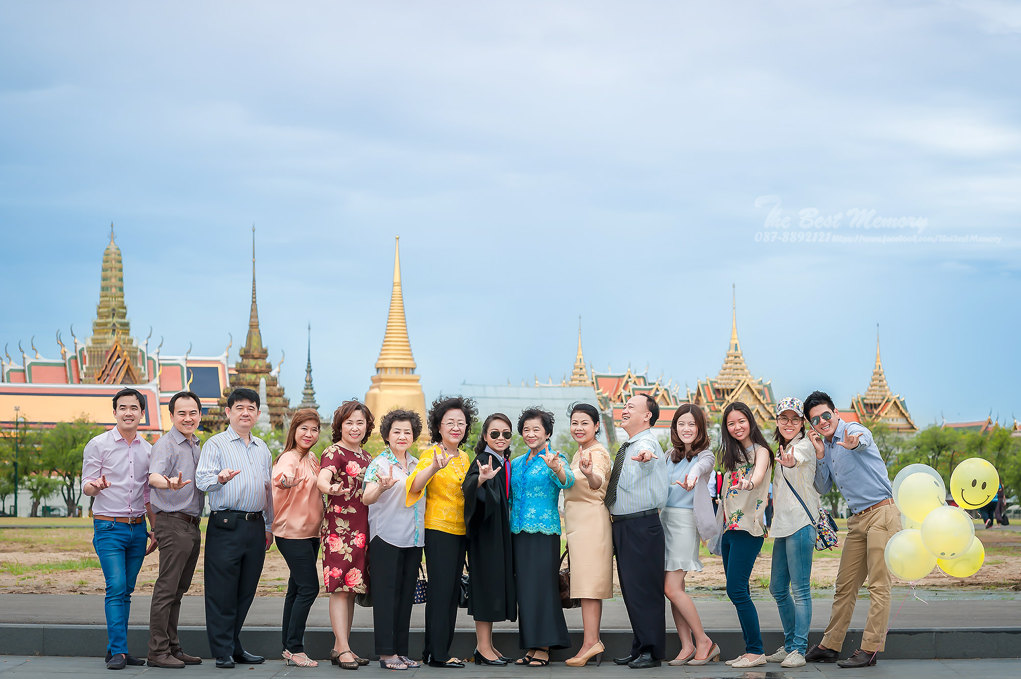 ถ่ายรูปรับปริญญา ช่างภาพรับปริญญา หาช่างภาพ ช่างกล้อง ถ่ายรูปรับปริญญานอกรอบ