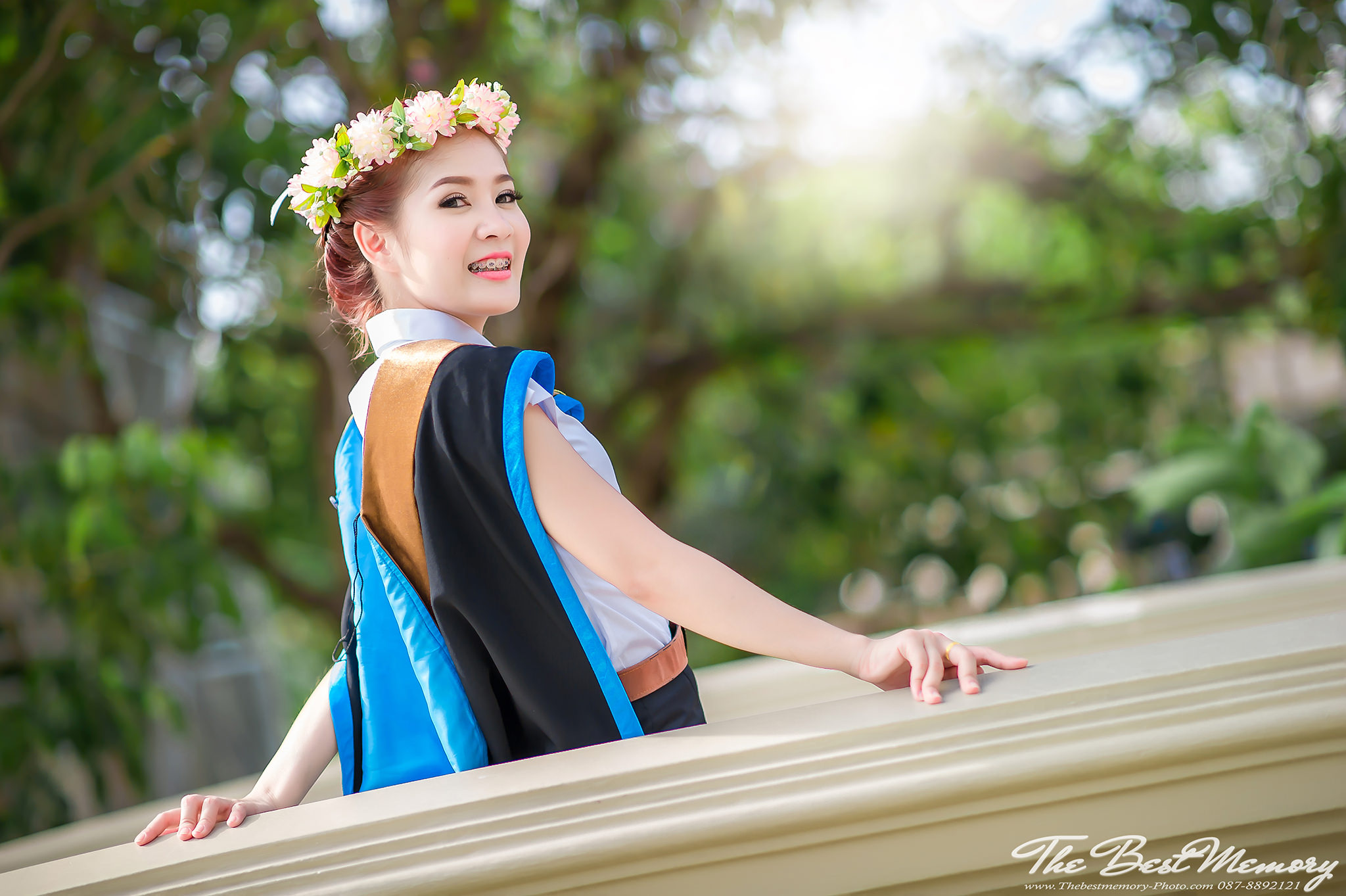 ช่างภาพรับปริญญา ถ่ายรูปรับปริญญา หาช่างภาพ ช่างกล้อง ถ่ายรูปรับปริญญานอกรอบ โดยทีมงานมืออาชีพ