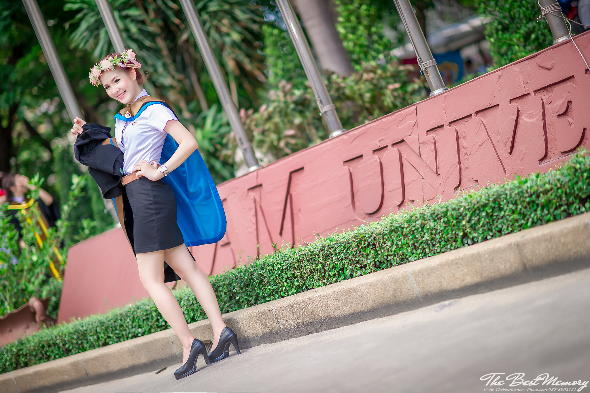 ช่างภาพรับปริญญา ถ่ายรูปรับปริญญา หาช่างภาพ ช่างกล้อง ถ่ายรูปรับปริญญานอกรอบ โดยทีมงานมืออาชีพ