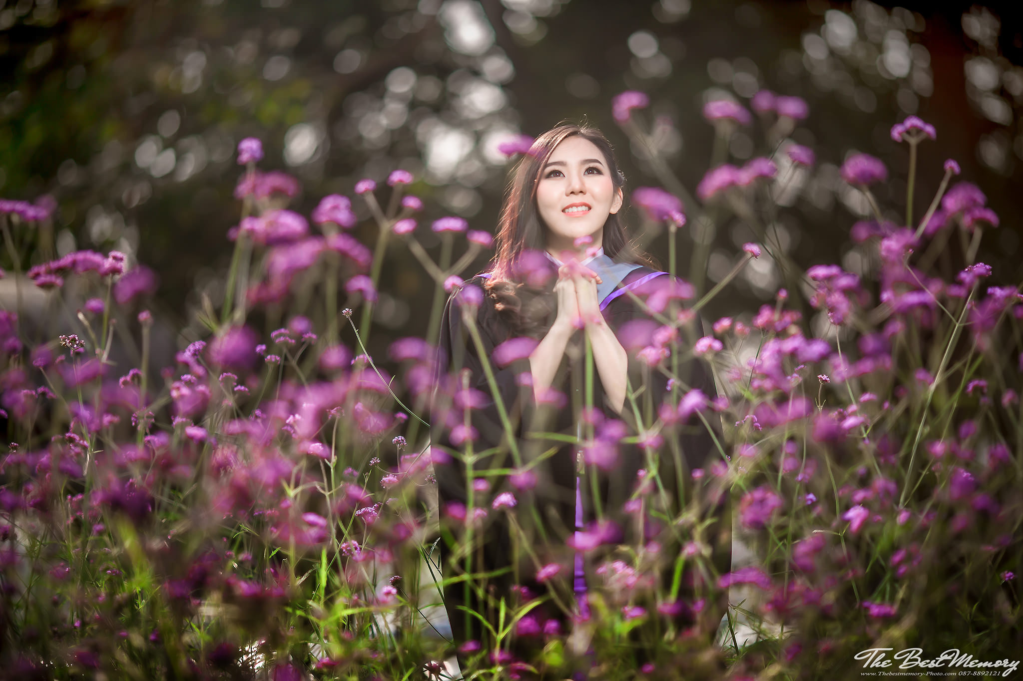 ถ่ายรูปรับปริญญา ช่างภาพรับปริญญา หาช่างภาพ ช่างกล้อง ถ่ายรูปรับปริญญานอกรอบ