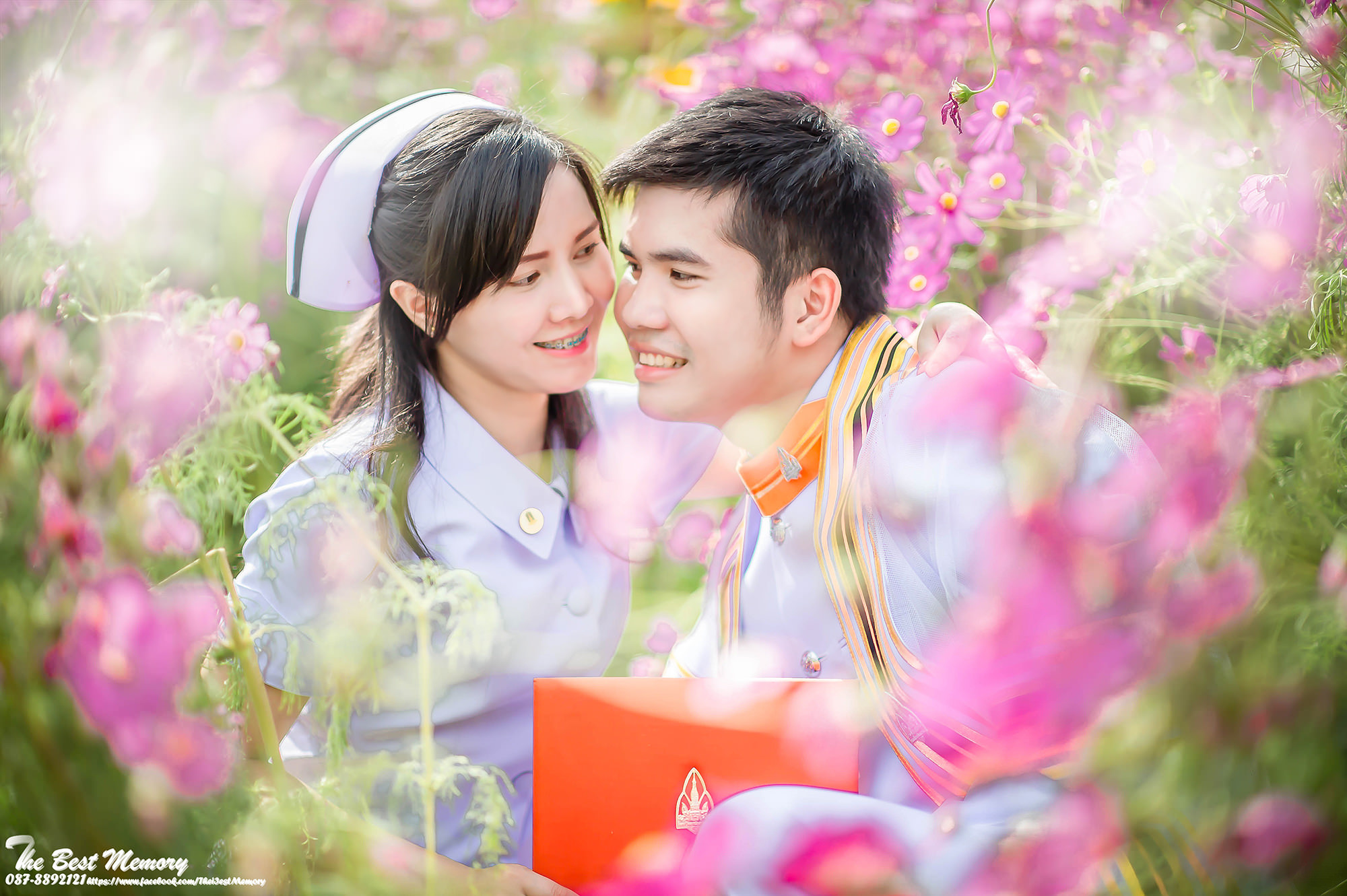 ช่างภาพรับปริญญา ถ่ายรูปรับปริญญา หาช่างภาพ ช่างกล้อง ถ่ายรูปรับปริญญานอกรอบ โดยทีมงานมืออาชีพ