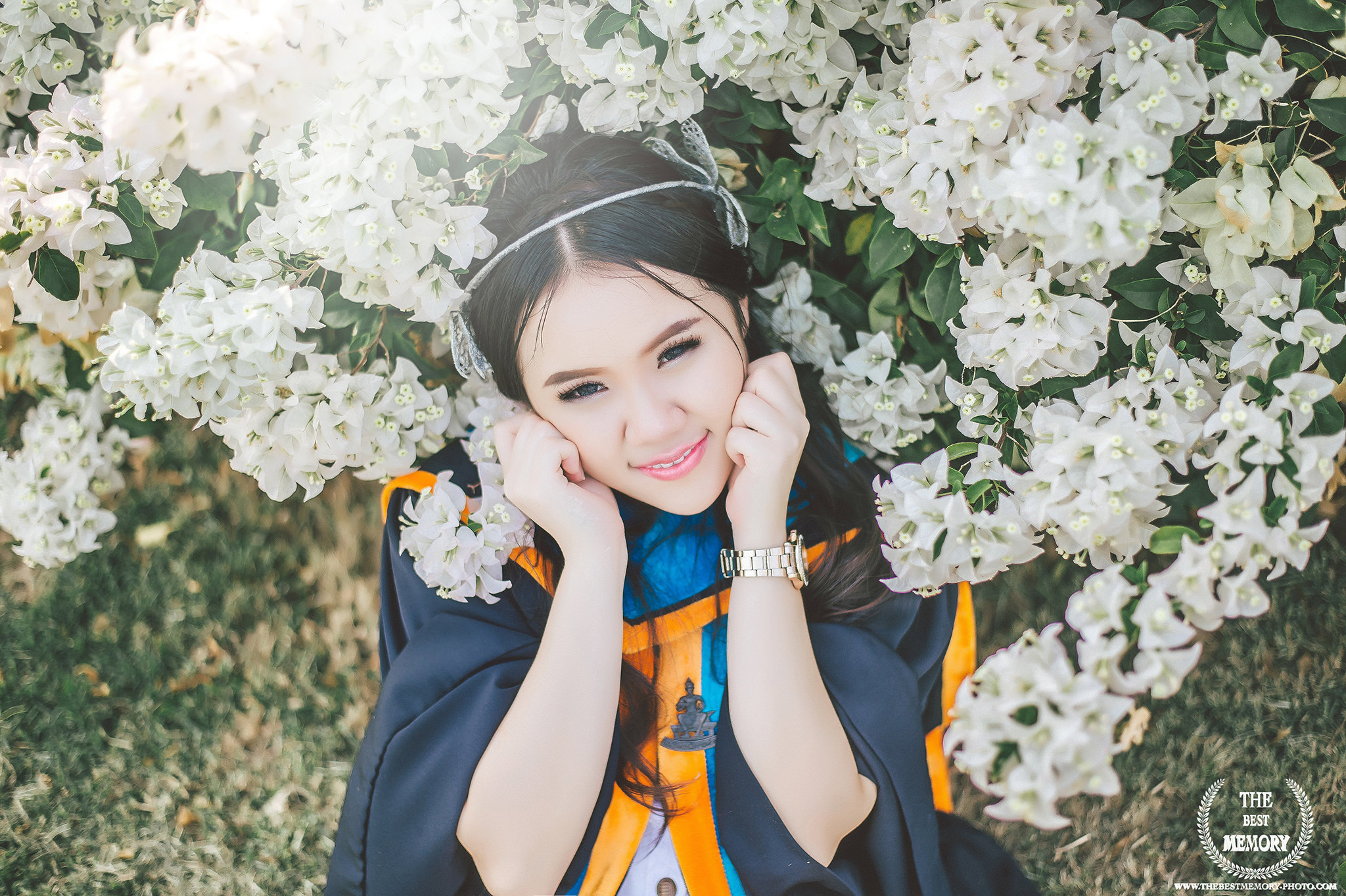 ช่างภาพรับปริญญา ถ่ายรูปรับปริญญา หาช่างภาพ ช่างกล้อง ถ่ายรูปรับปริญญานอกรอบ โดยทีมงานมืออาชีพ