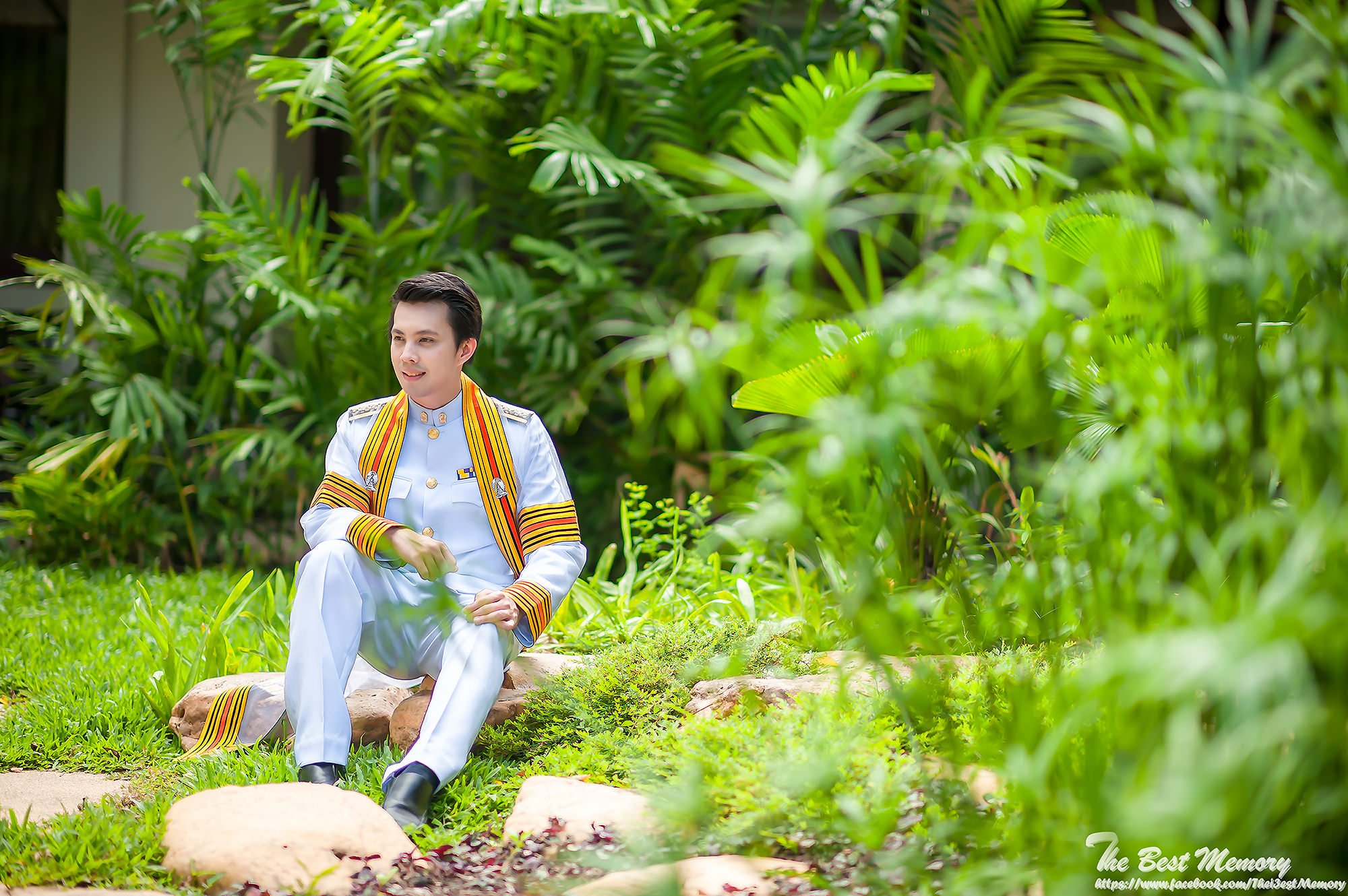 ช่างภาพรับปริญญา ถ่ายรูปรับปริญญา หาช่างภาพ ช่างกล้อง ถ่ายรูปรับปริญญานอกรอบ โดยทีมงานมืออาชีพ