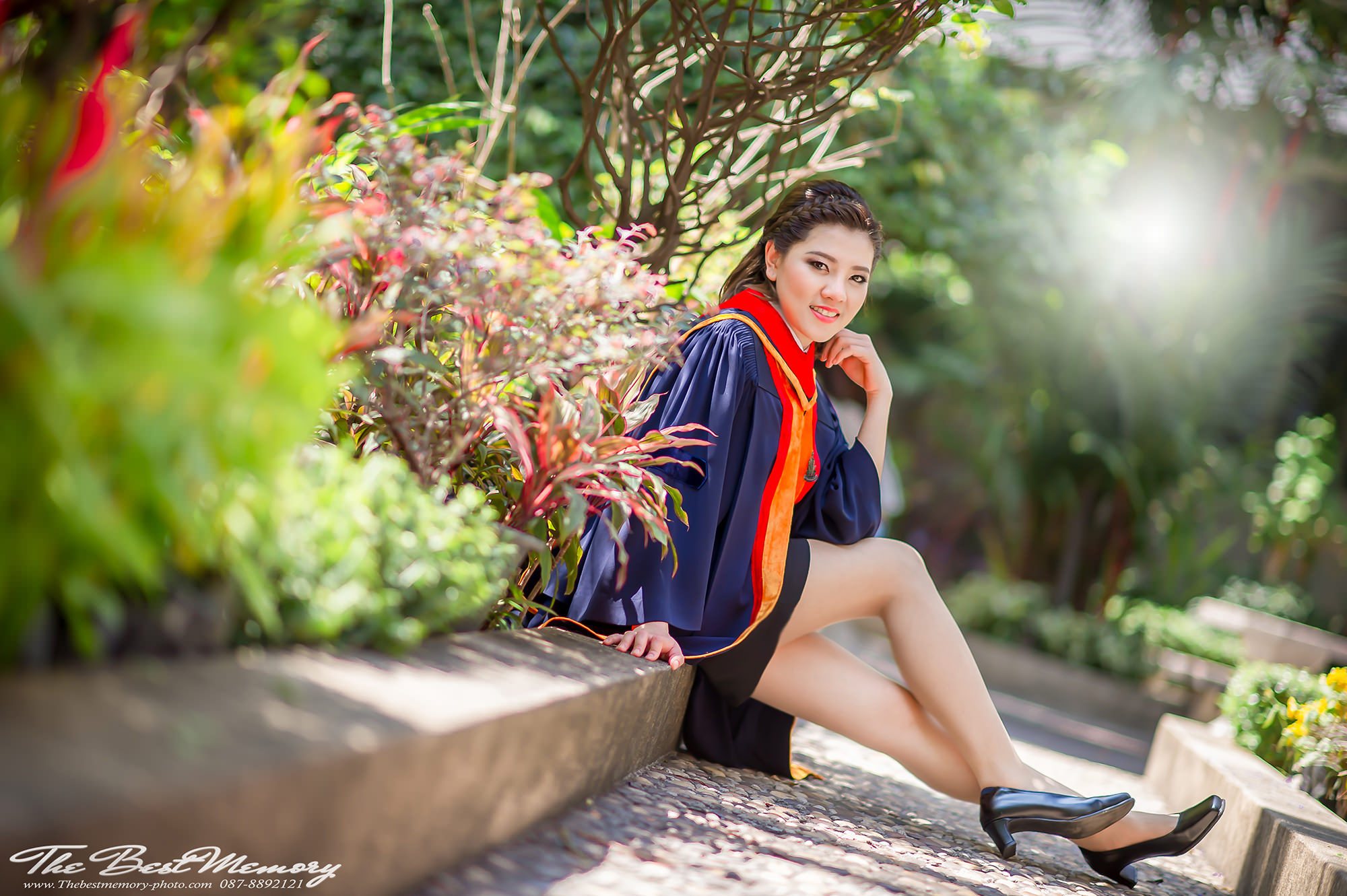 ช่างภาพรับปริญญา ถ่ายรูปรับปริญญา หาช่างภาพ ช่างกล้อง ถ่ายรูปรับปริญญานอกรอบ โดยทีมงานมืออาชีพ