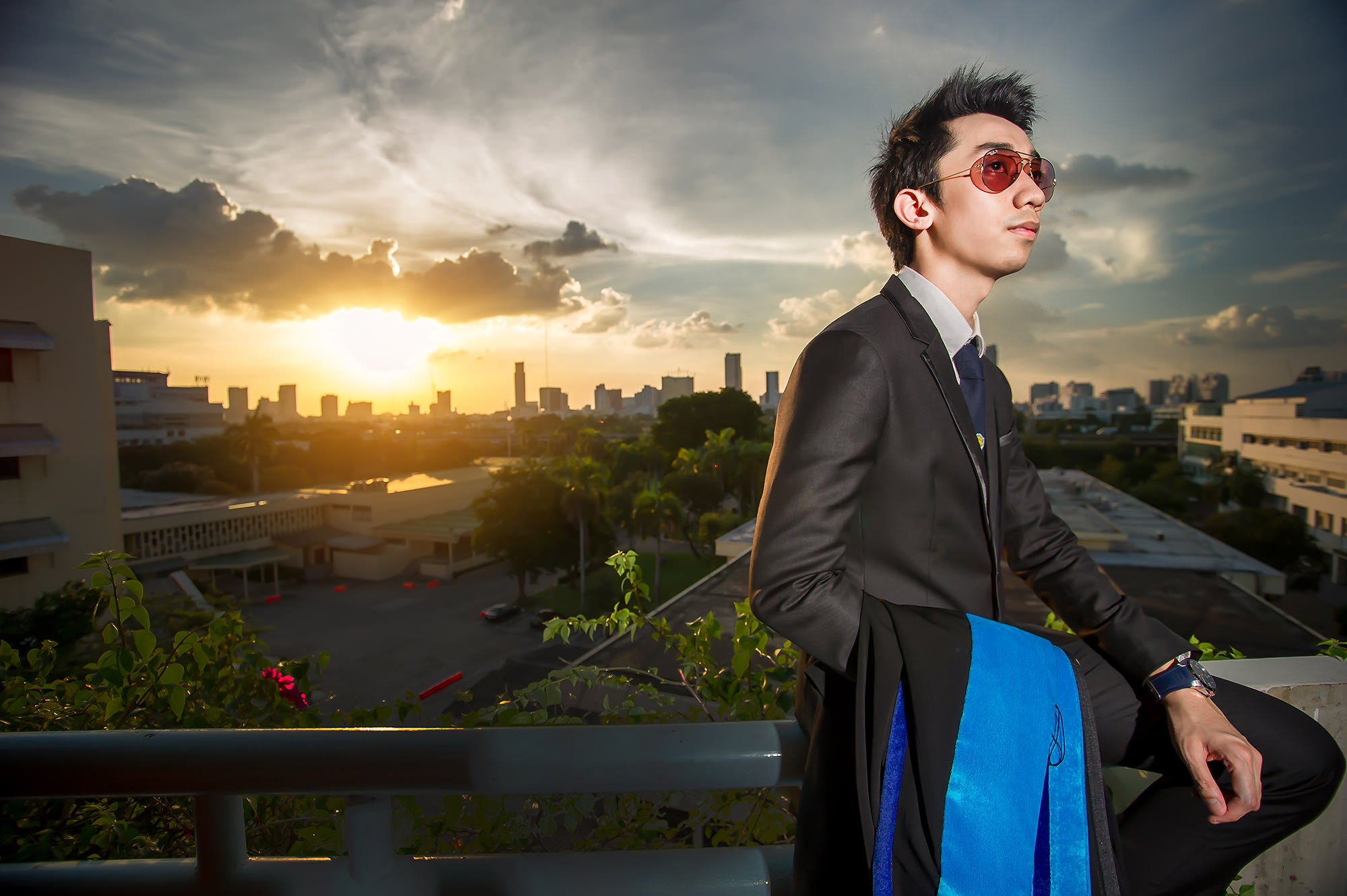 ช่างภาพรับปริญญา ถ่ายรูปรับปริญญา หาช่างภาพ ช่างกล้อง ถ่ายรูปรับปริญญานอกรอบ โดยทีมงานมืออาชีพ