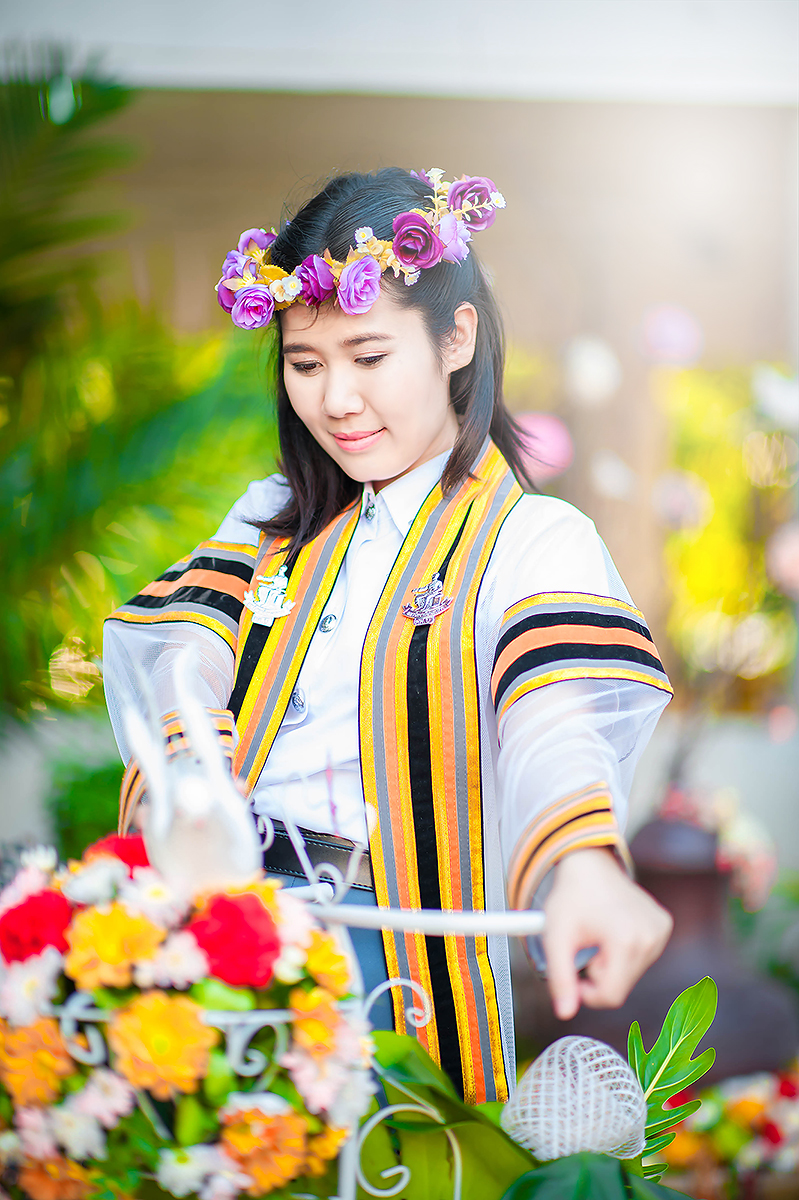 ถ่ายรูปรับปริญญา ช่างภาพรับปริญญา หาช่างภาพ ช่างกล้อง ถ่ายรูปรับปริญญานอกรอบ