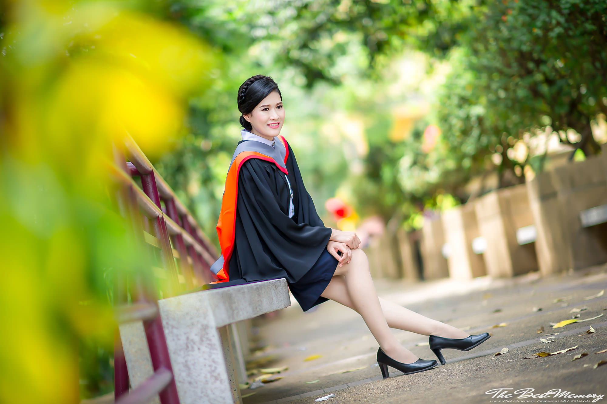 ถ่ายรูปรับปริญญา ช่างภาพรับปริญญา หาช่างภาพ ช่างกล้อง ถ่ายรูปรับปริญญานอกรอบ