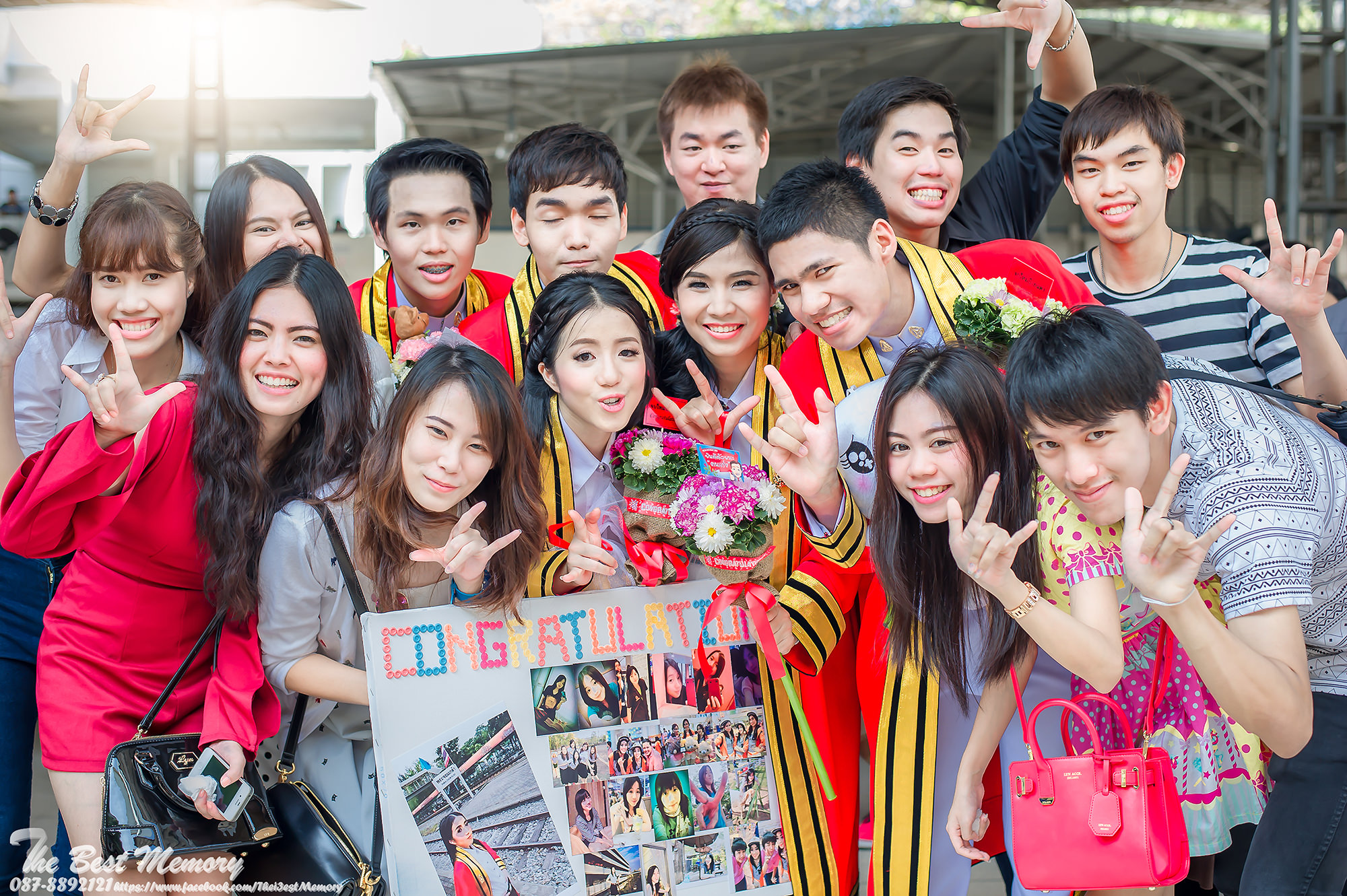 ถ่ายรูปรับปริญญา ช่างภาพรับปริญญา หาช่างภาพ ช่างกล้อง ถ่ายรูปรับปริญญานอกรอบ