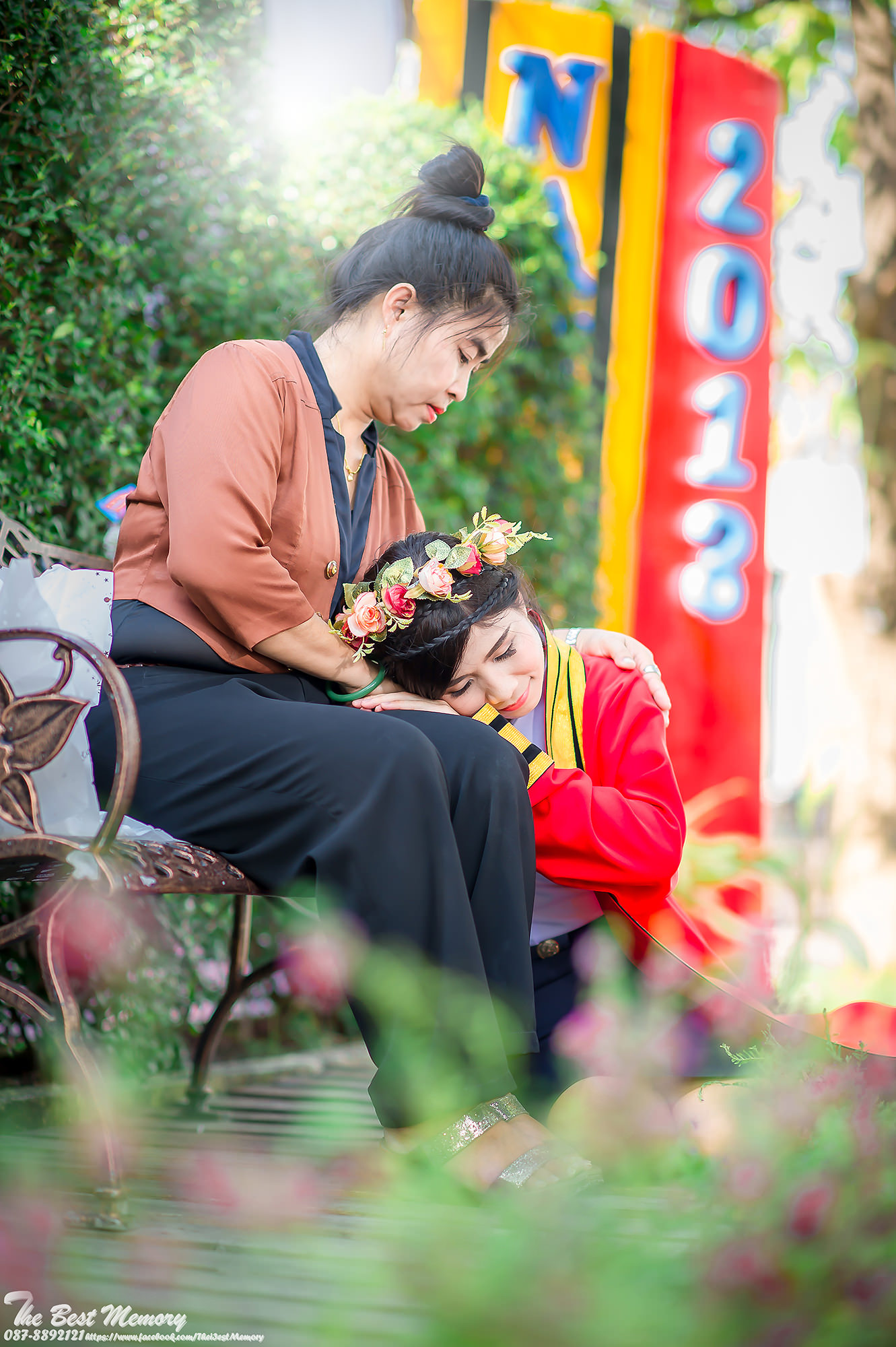 ถ่ายรูปรับปริญญา ช่างภาพรับปริญญา หาช่างภาพ ช่างกล้อง ถ่ายรูปรับปริญญานอกรอบ