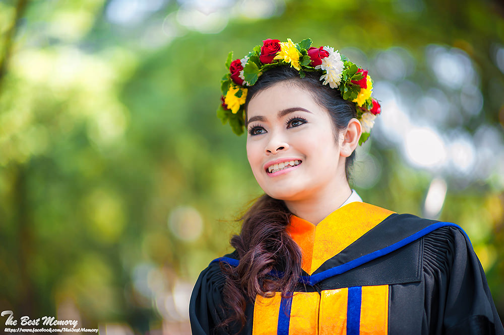 ถ่ายรูปรับปริญญา ช่างภาพรับปริญญา หาช่างภาพ ช่างกล้อง ถ่ายรูปรับปริญญานอกรอบ