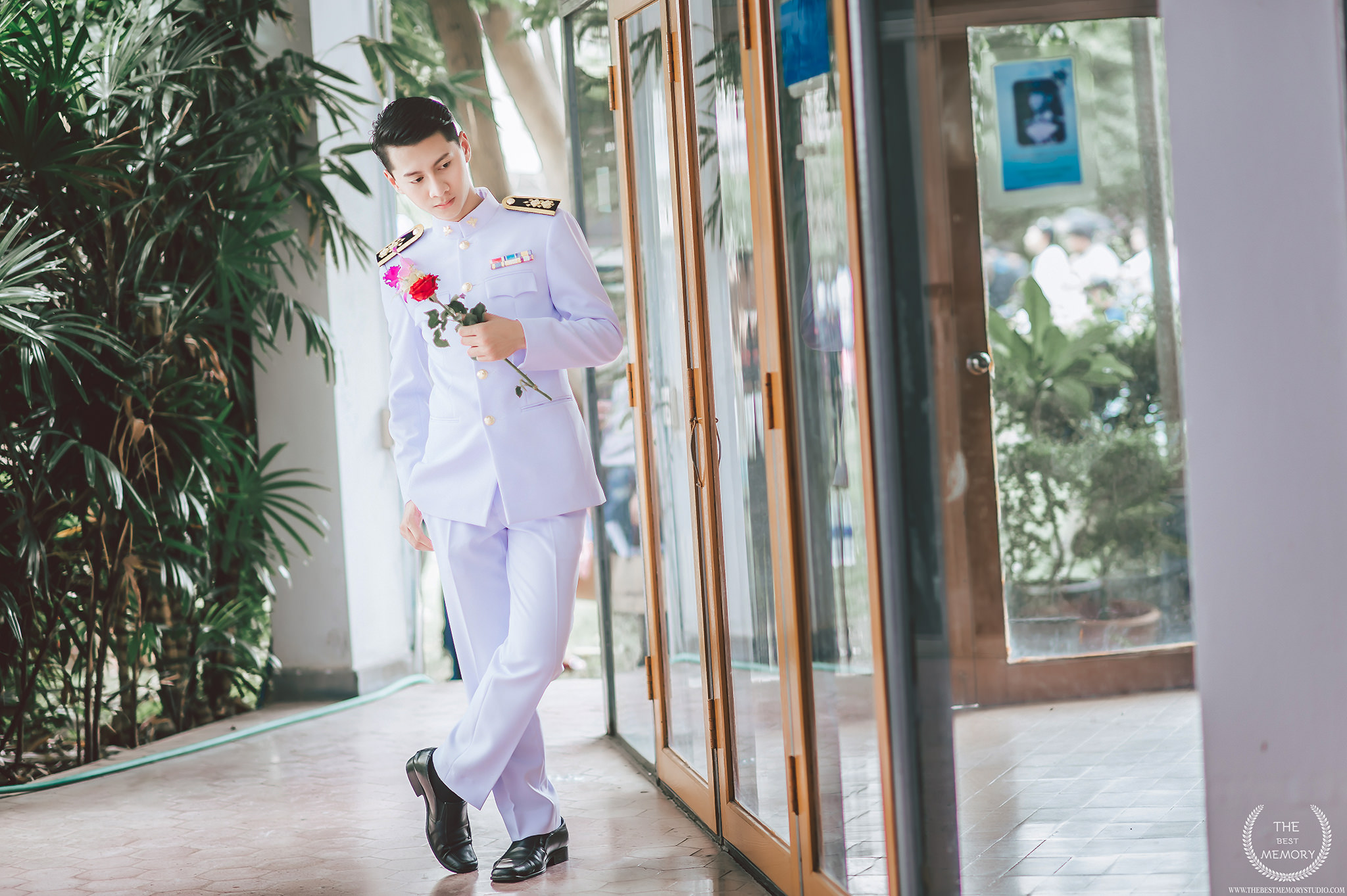 ช่างภาพรับปริญญา ถ่ายรูปรับปริญญา หาช่างภาพ ช่างกล้อง ถ่ายรูปรับปริญญานอกรอบ โดยทีมงานมืออาชีพ