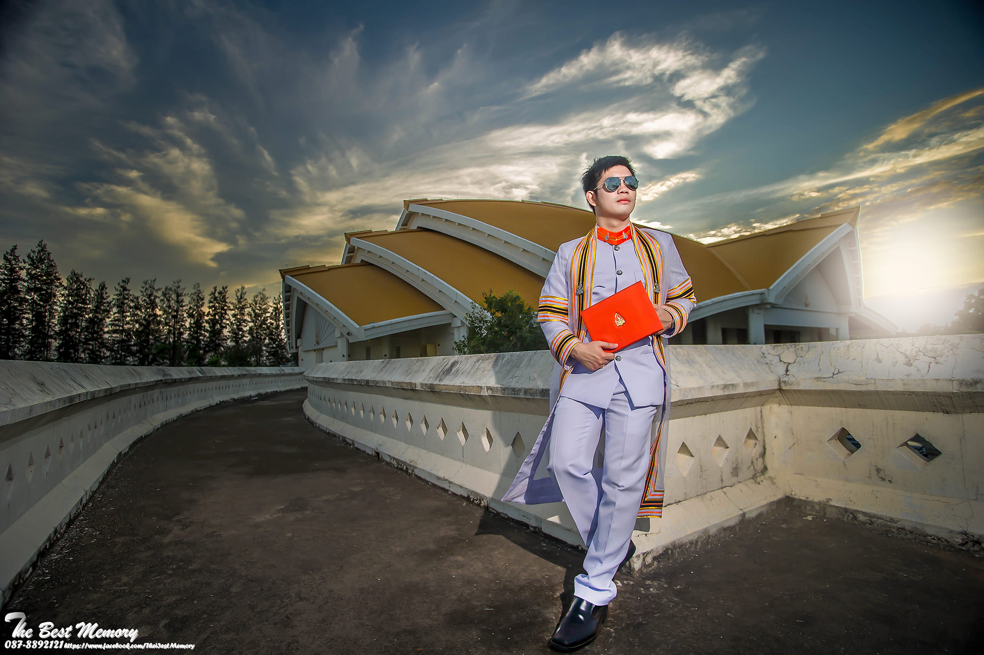 ช่างภาพรับปริญญา ถ่ายรูปรับปริญญา หาช่างภาพ ช่างกล้อง ถ่ายรูปรับปริญญานอกรอบ โดยทีมงานมืออาชีพ