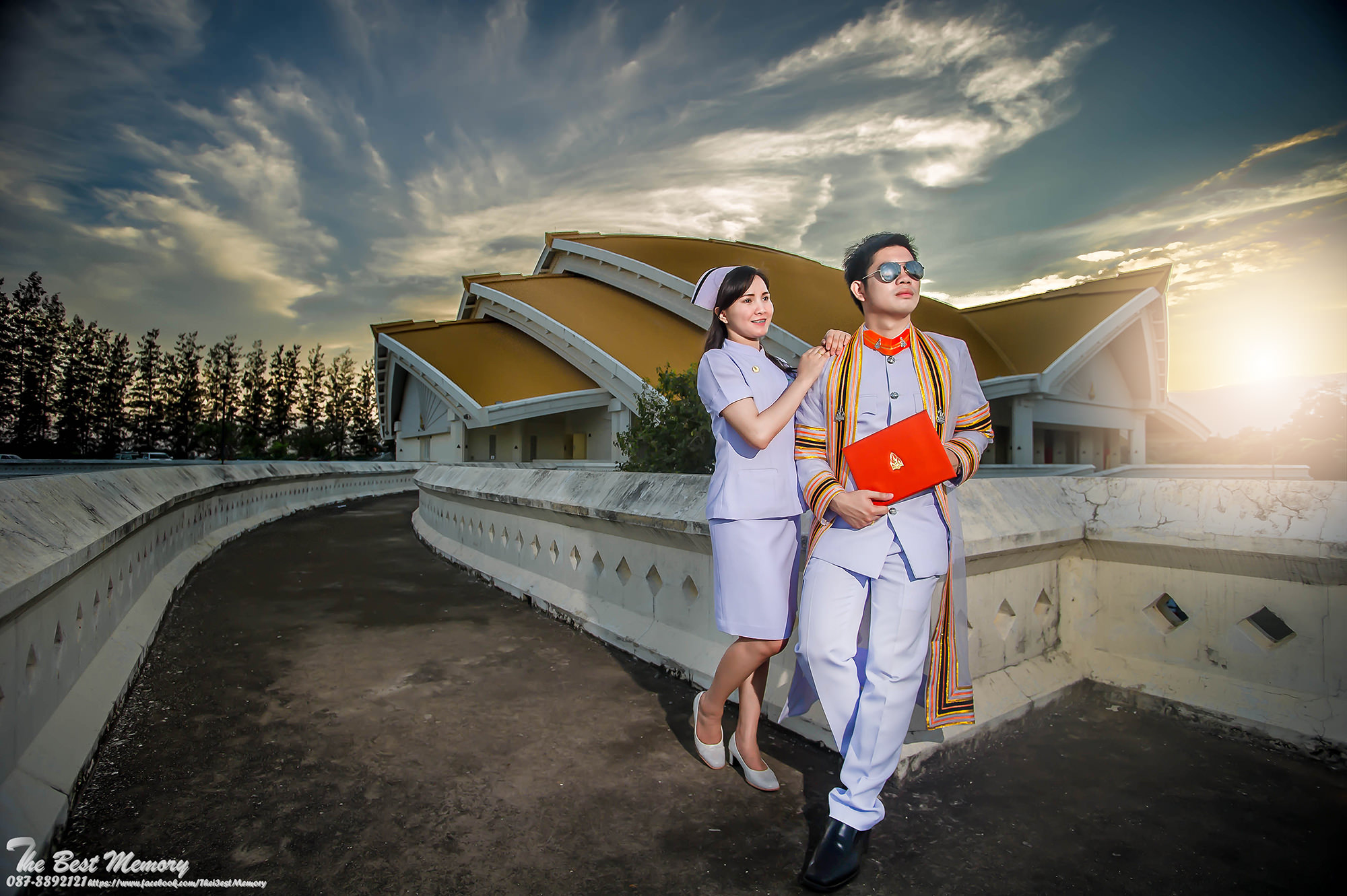 ช่างภาพรับปริญญา ถ่ายรูปรับปริญญา หาช่างภาพ ช่างกล้อง ถ่ายรูปรับปริญญานอกรอบ โดยทีมงานมืออาชีพ