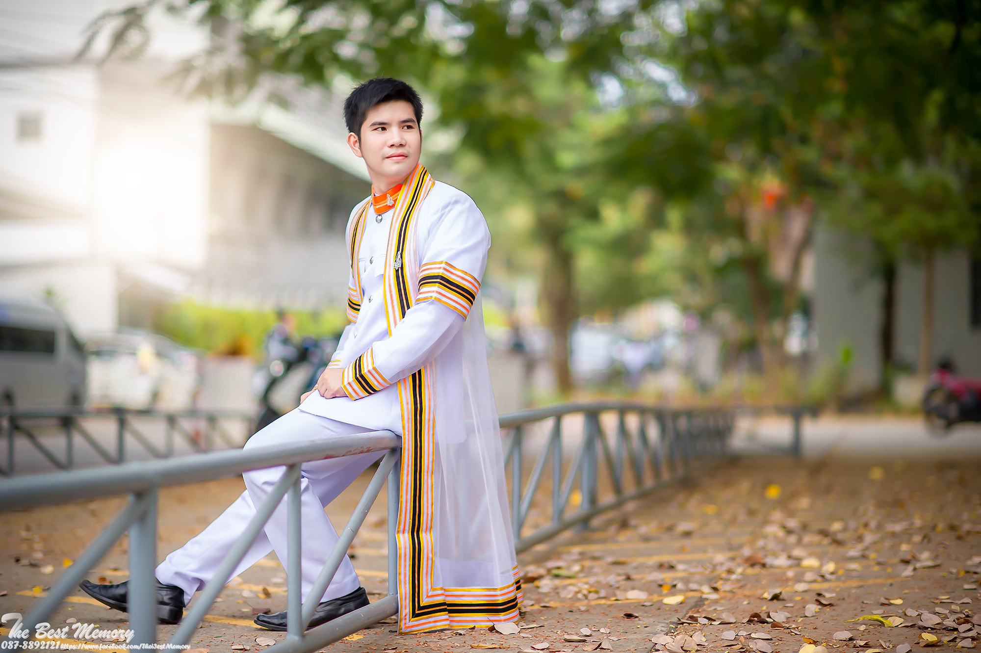 ช่างภาพรับปริญญา ถ่ายรูปรับปริญญา หาช่างภาพ ช่างกล้อง ถ่ายรูปรับปริญญานอกรอบ โดยทีมงานมืออาชีพ