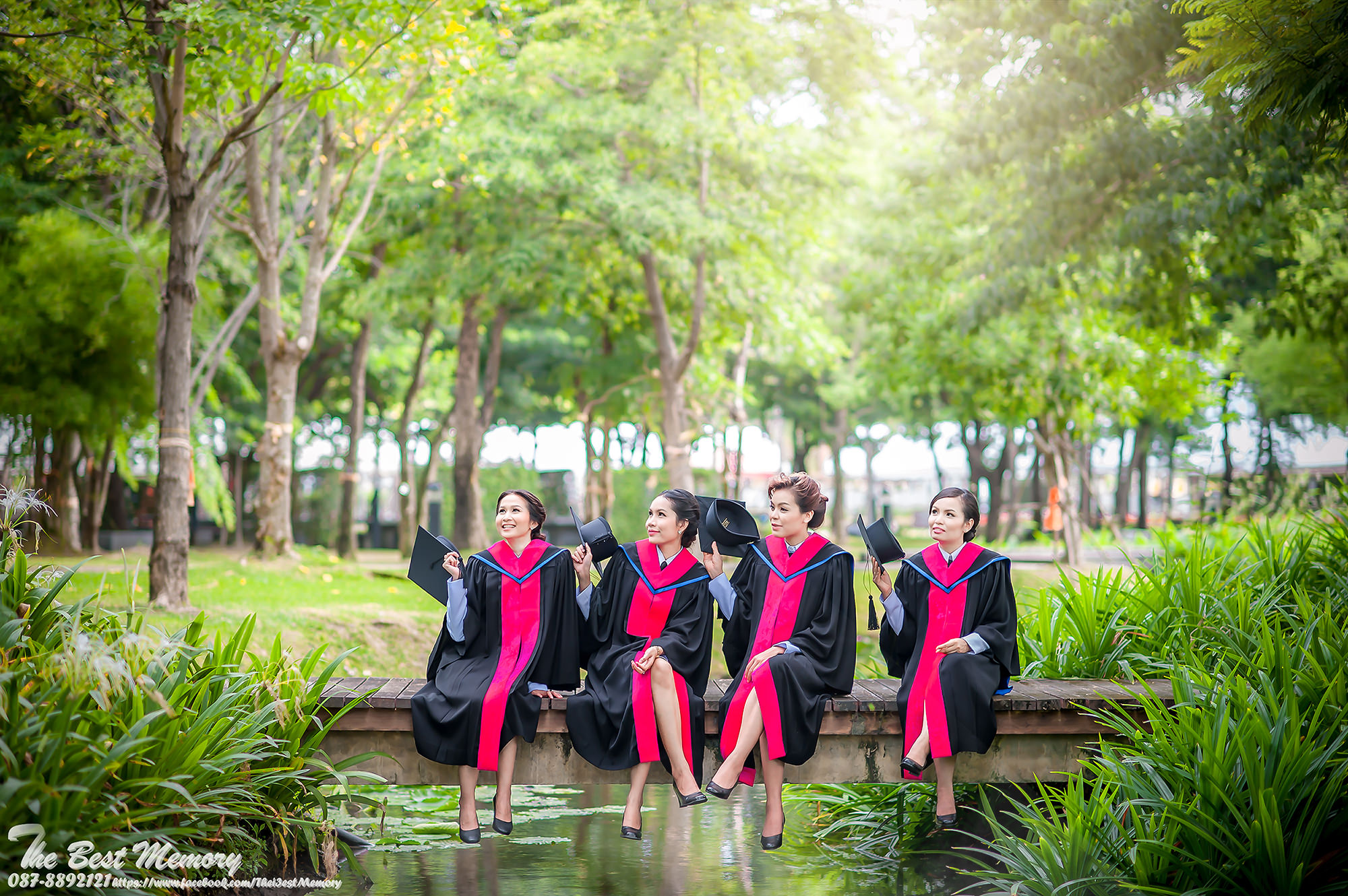 ช่างภาพรับปริญญา ถ่ายรูปรับปริญญา หาช่างภาพ ช่างกล้อง ถ่ายรูปรับปริญญานอกรอบ โดยทีมงานมืออาชีพ