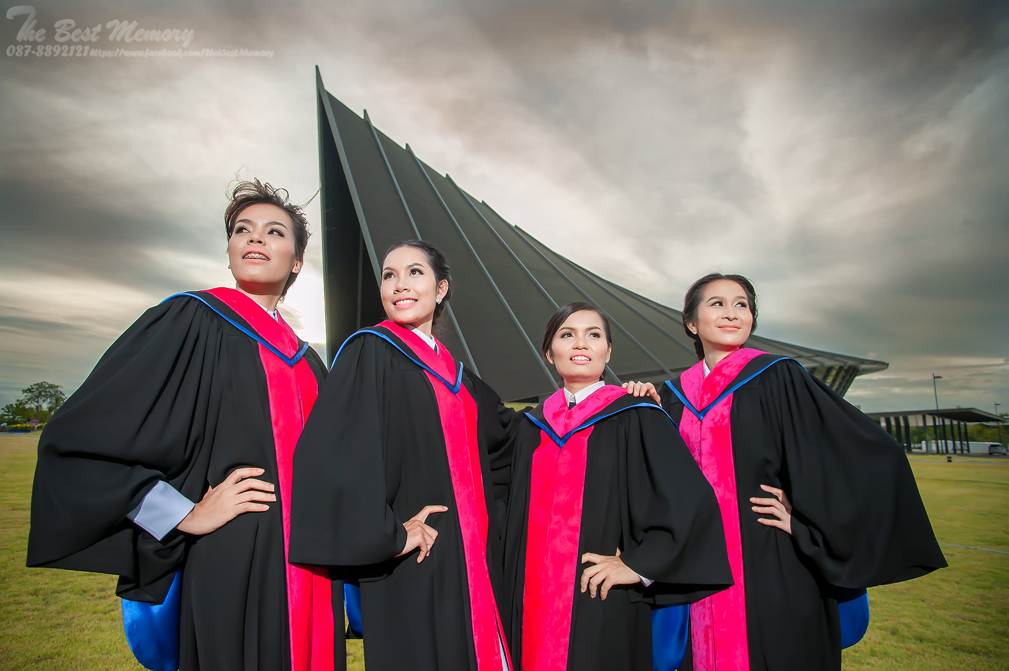 ช่างภาพรับปริญญา ถ่ายรูปรับปริญญา หาช่างภาพ ช่างกล้อง ถ่ายรูปรับปริญญานอกรอบ โดยทีมงานมืออาชีพ