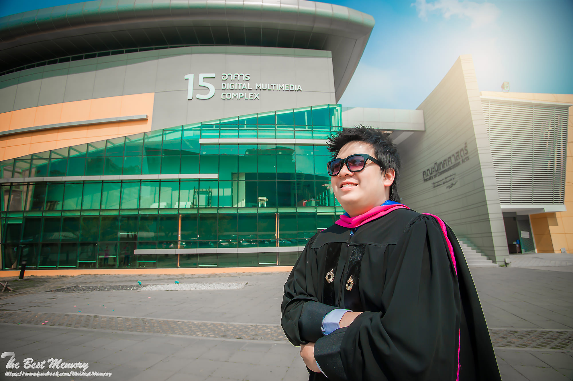 ช่างภาพรับปริญญา ถ่ายรูปรับปริญญา หาช่างภาพ ช่างกล้อง ถ่ายรูปรับปริญญานอกรอบ โดยทีมงานมืออาชีพ