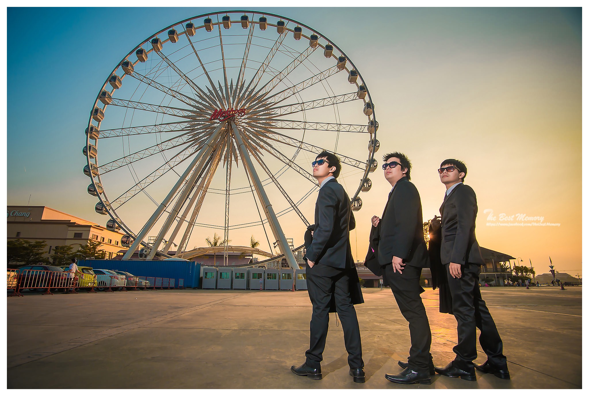 ช่างภาพรับปริญญา ถ่ายรูปรับปริญญา หาช่างภาพ ช่างกล้อง ถ่ายรูปรับปริญญานอกรอบ โดยทีมงานมืออาชีพ