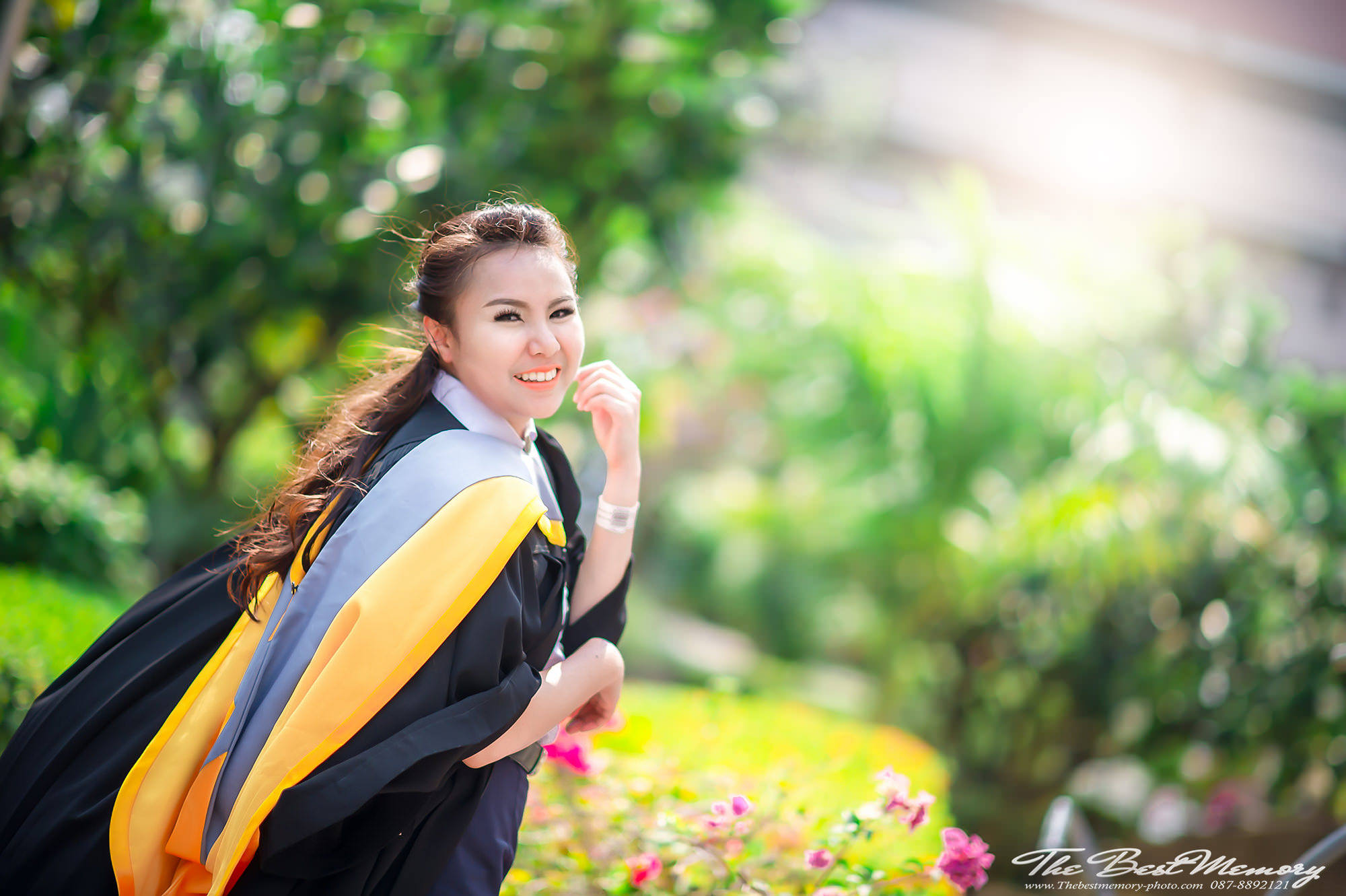 ถ่ายรูปรับปริญญา ช่างภาพรับปริญญา หาช่างภาพ ช่างกล้อง ถ่ายรูปรับปริญญานอกรอบ