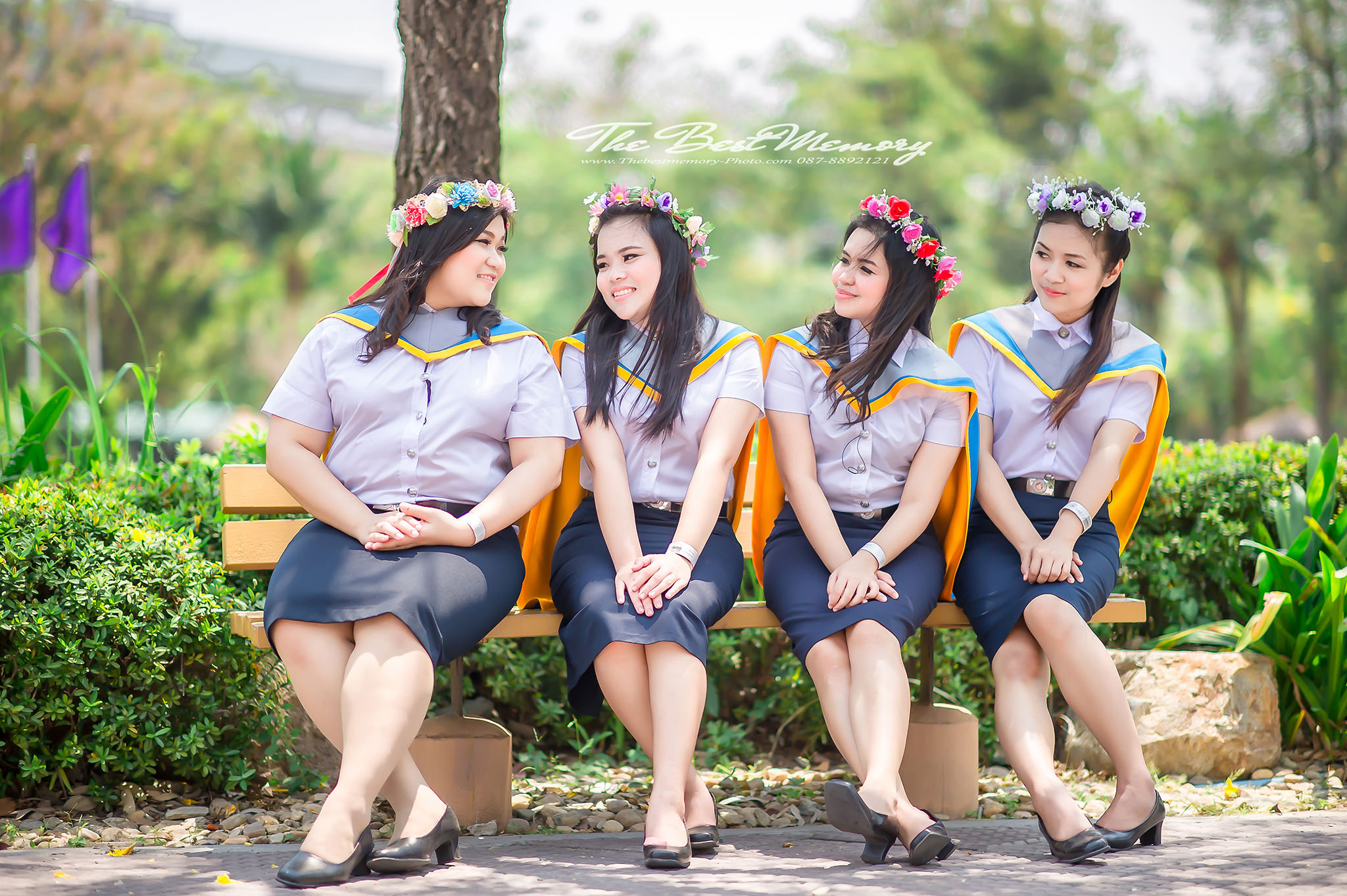 ถ่ายรูปรับปริญญา ช่างภาพรับปริญญา หาช่างภาพ ช่างกล้อง ถ่ายรูปรับปริญญานอกรอบ