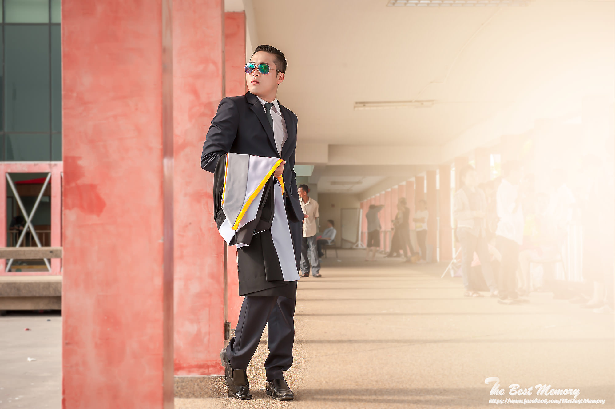 ถ่ายรูปรับปริญญา ช่างภาพรับปริญญา หาช่างภาพ ช่างกล้อง ถ่ายรูปรับปริญญานอกรอบ