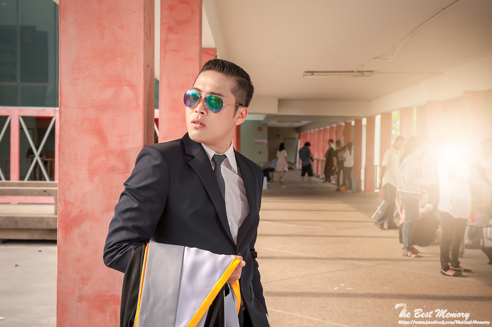 ถ่ายรูปรับปริญญา ช่างภาพรับปริญญา หาช่างภาพ ช่างกล้อง ถ่ายรูปรับปริญญานอกรอบ