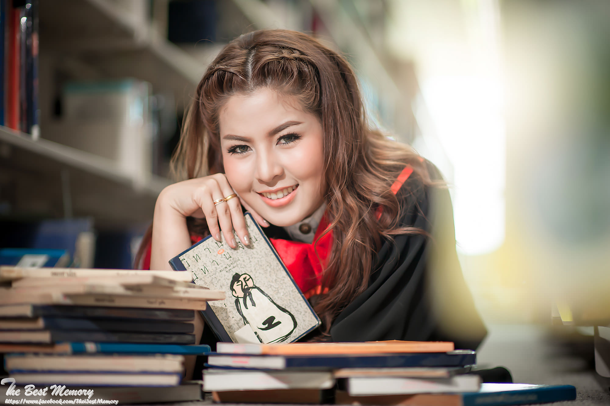 ช่างภาพรับปริญญา ถ่ายรูปรับปริญญา หาช่างภาพ ช่างกล้อง งานรับปริญญา โดยทีมงานมืออาชีพ