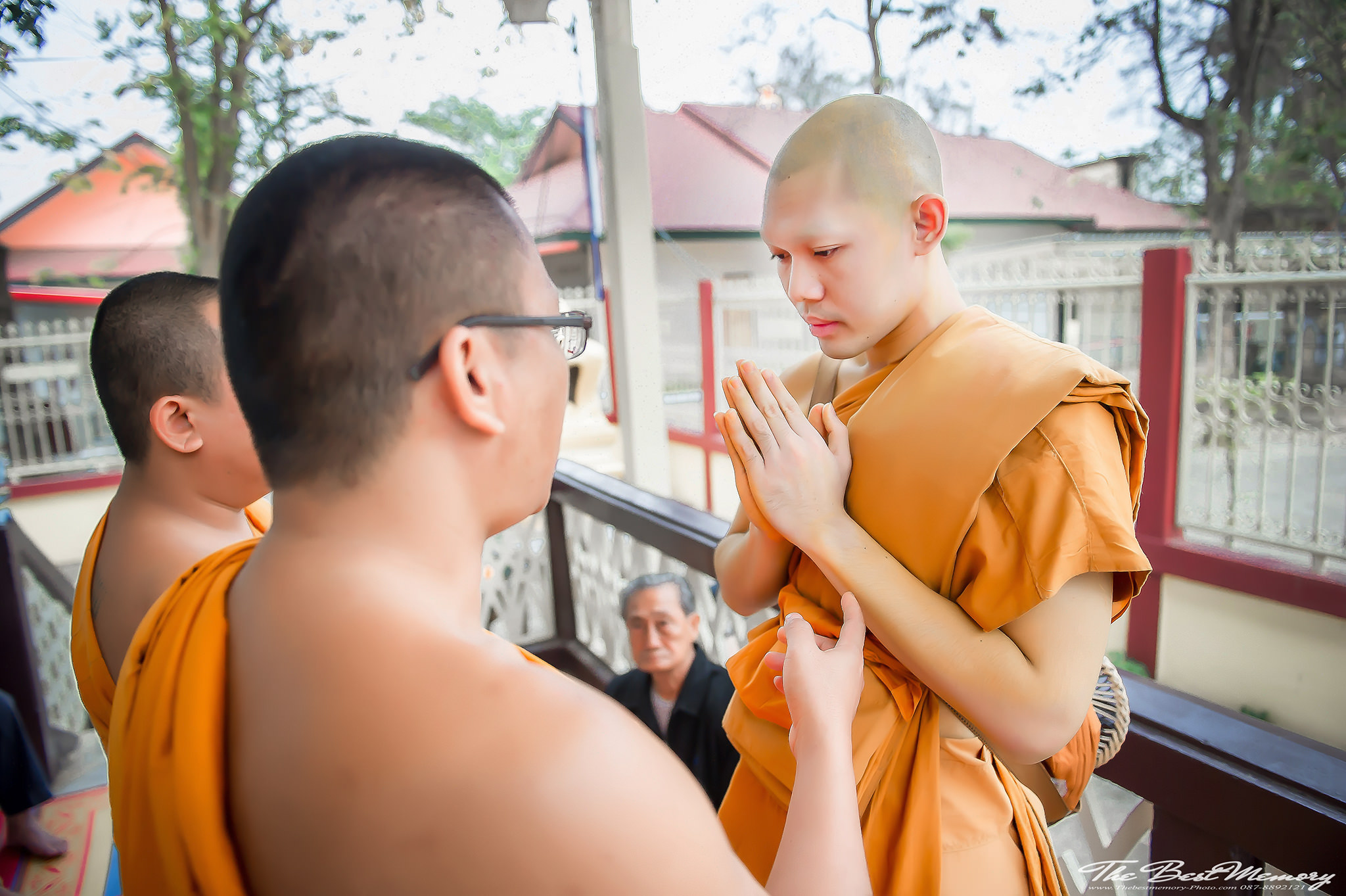 ช่างภาพงานบวช ถ่ายรูปงานบวช หาช่างภาพงานบวช รับถ่ายภาพงานบวช ตากล้องงานบวช รับถ่ายภาพงานบวช งานบวช