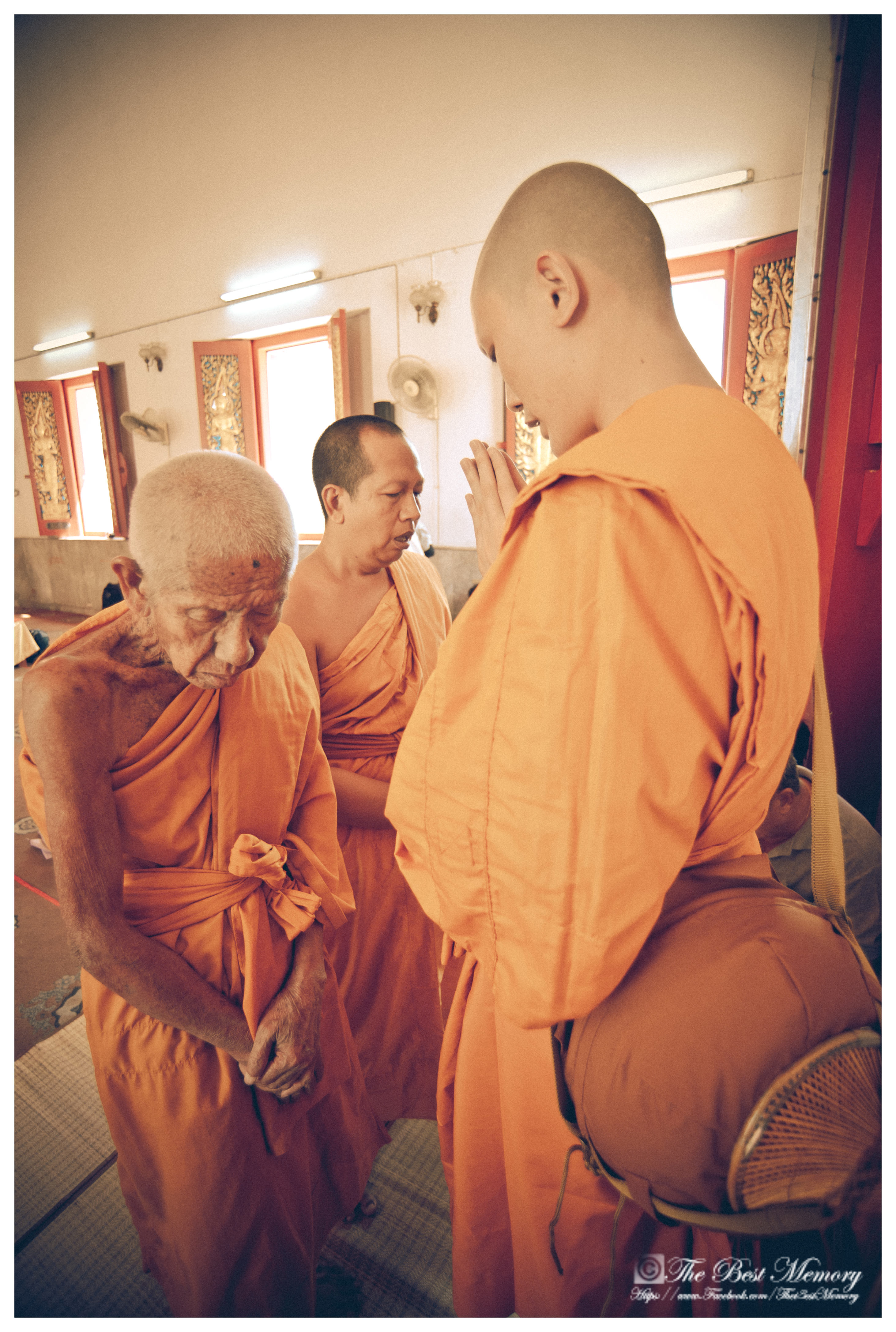 ช่างภาพงานบวช ถ่ายรูปงานบวช หาช่างภาพงานบวช รับถ่ายภาพงานบวช ตากล้องงานบวช รับถ่ายภาพงานบวช งานบวช