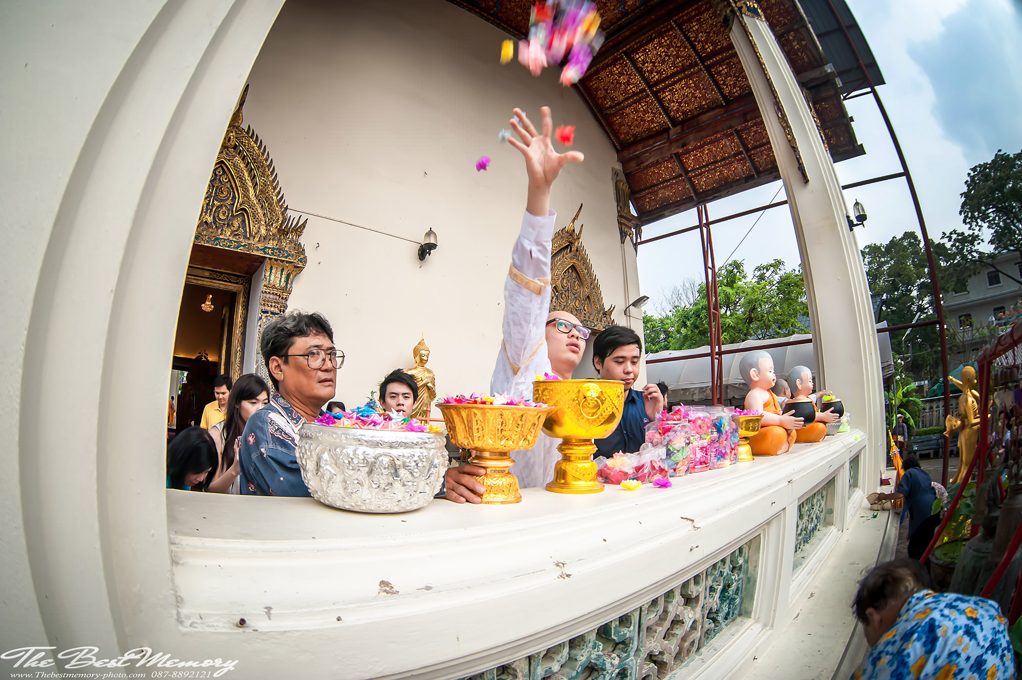 ช่างภาพงานบวช ถ่ายรูปงานบวช หาช่างภาพงานบวช รับถ่ายภาพงานบวช ตากล้องงานบวช รับถ่ายภาพงานบวช งานบวช