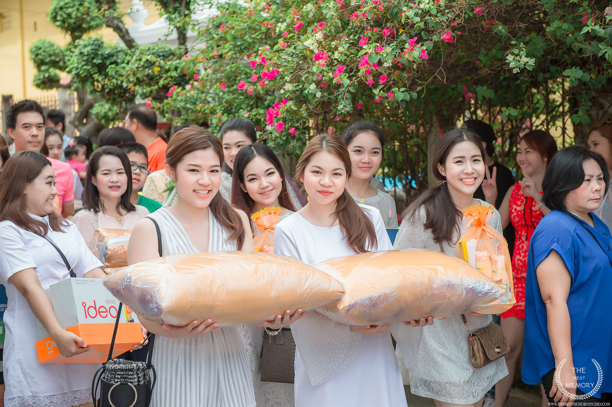 ช่างภาพงานบวช ถ่ายรูปงานบวช หาช่างภาพงานบวช รับถ่ายภาพงานบวช ตากล้องงานบวช รับถ่ายภาพงานบวช งานบวช