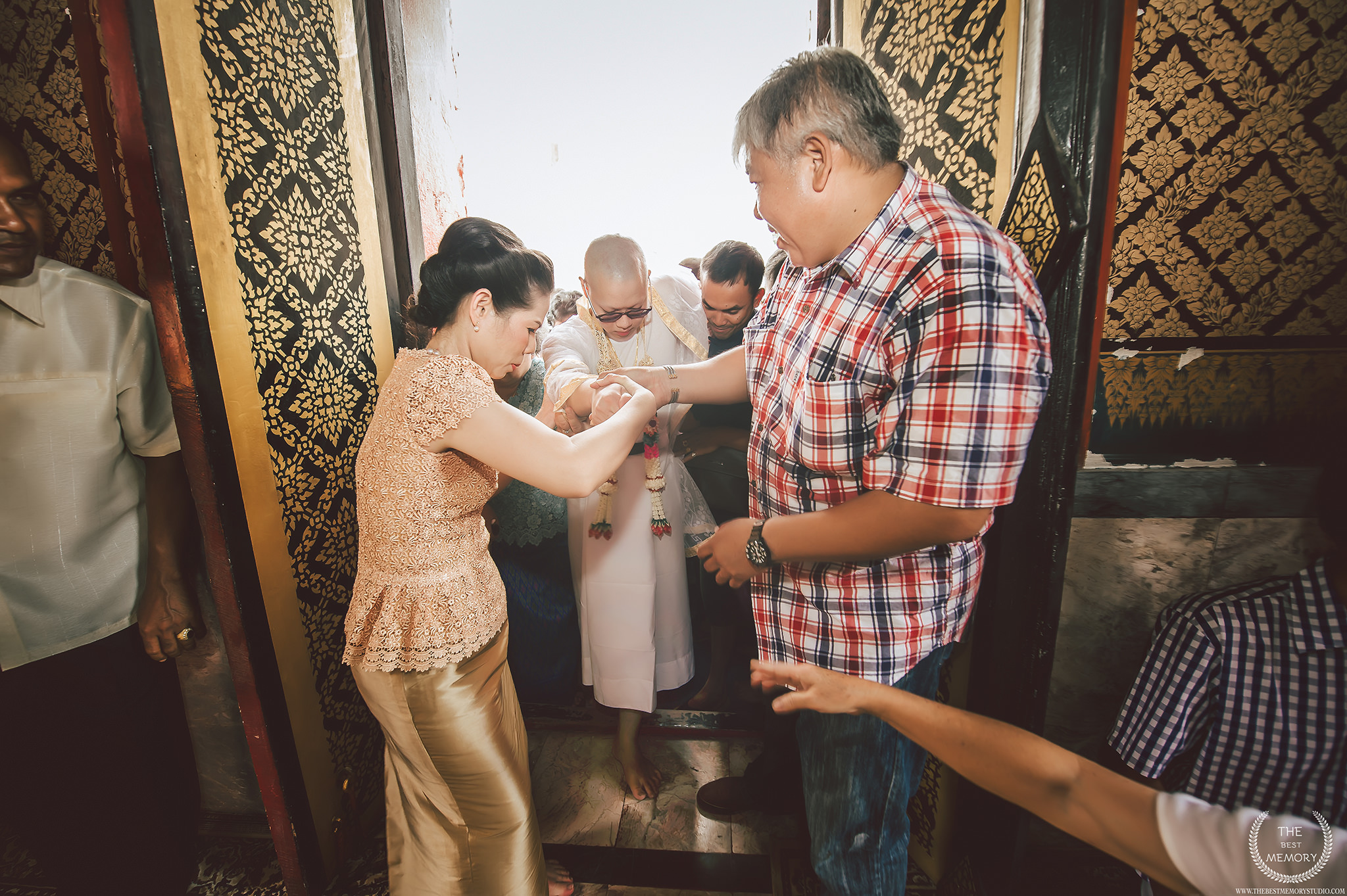 ช่างภาพงานบวช ถ่ายรูปงานบวช หาช่างภาพงานบวช รับถ่ายภาพงานบวช ตากล้องงานบวช รับถ่ายภาพงานบวช งานบวช