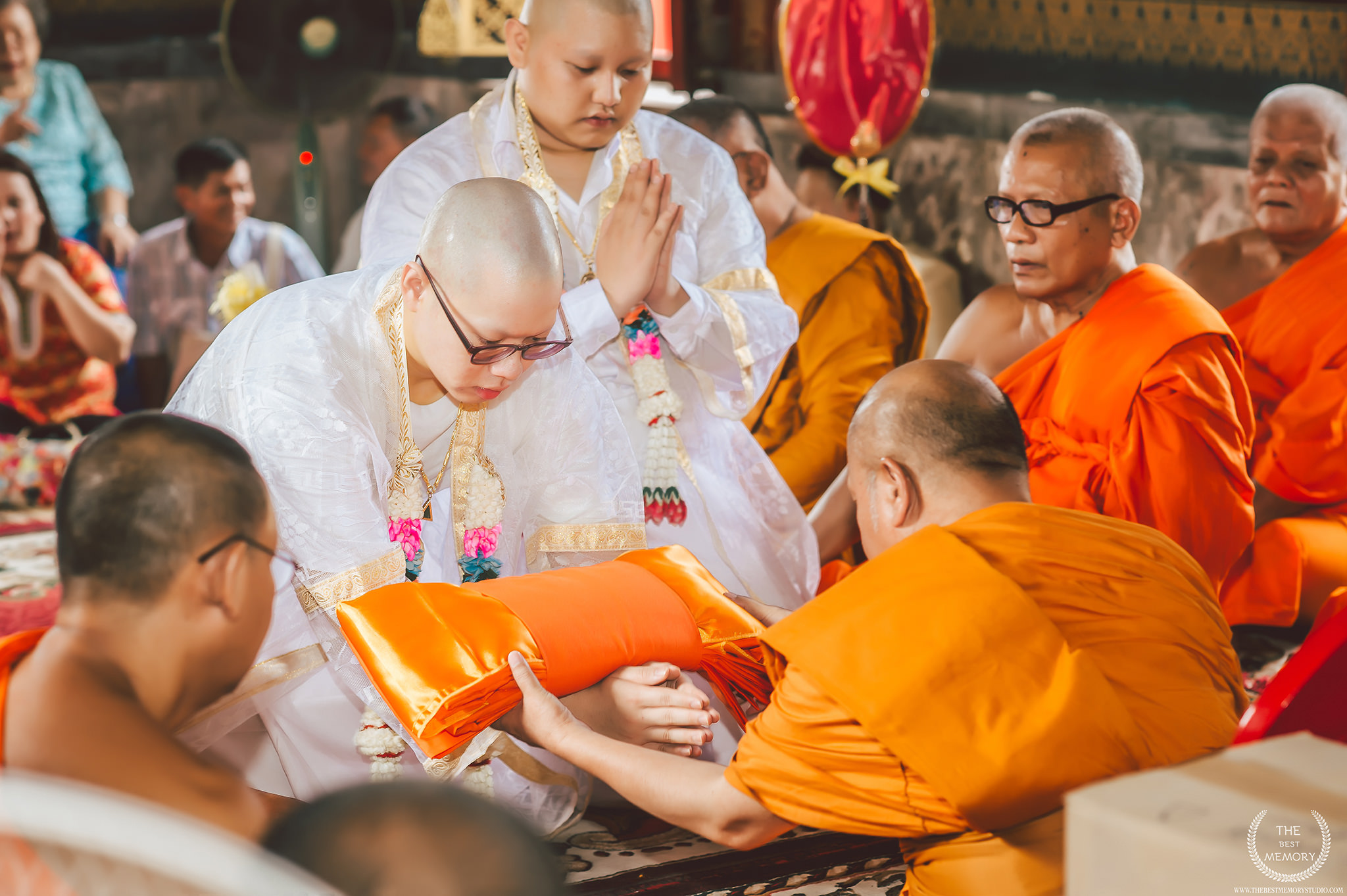 ช่างภาพงานบวช ถ่ายรูปงานบวช หาช่างภาพงานบวช รับถ่ายภาพงานบวช ตากล้องงานบวช รับถ่ายภาพงานบวช งานบวช