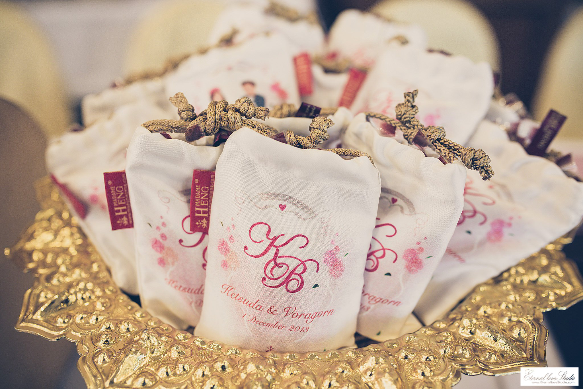 ถ่ายรูปงานแต่ง ช่างภาพงานแต่ง หาช่างภาพ งานแต่งงาน โดยทีมงานมืออาชีพ