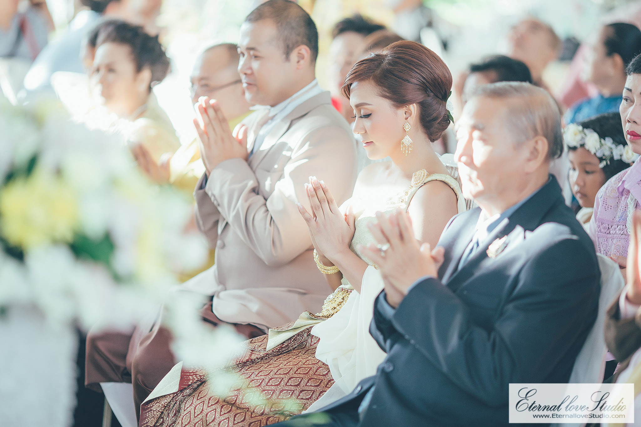 ถ่ายรูปงานแต่ง ช่างภาพงานแต่ง หาช่างภาพ งานแต่งงาน โดยทีมงานมืออาชีพ