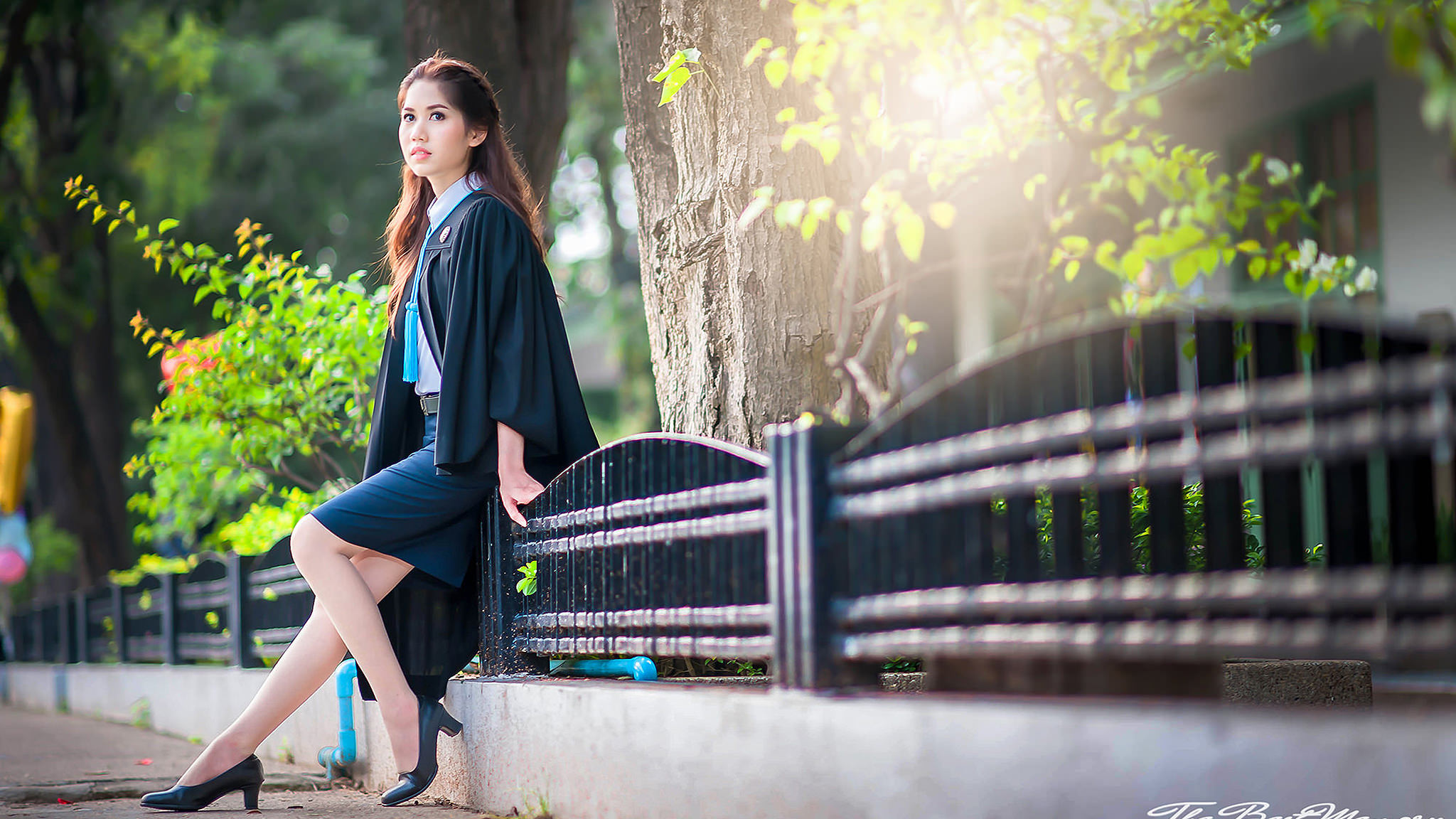 ช่างภาพรับปริญญา ถ่ายรูปรับปริญญา หาช่างภาพ ถ่ายรูปรับปริญญานอกรอบ