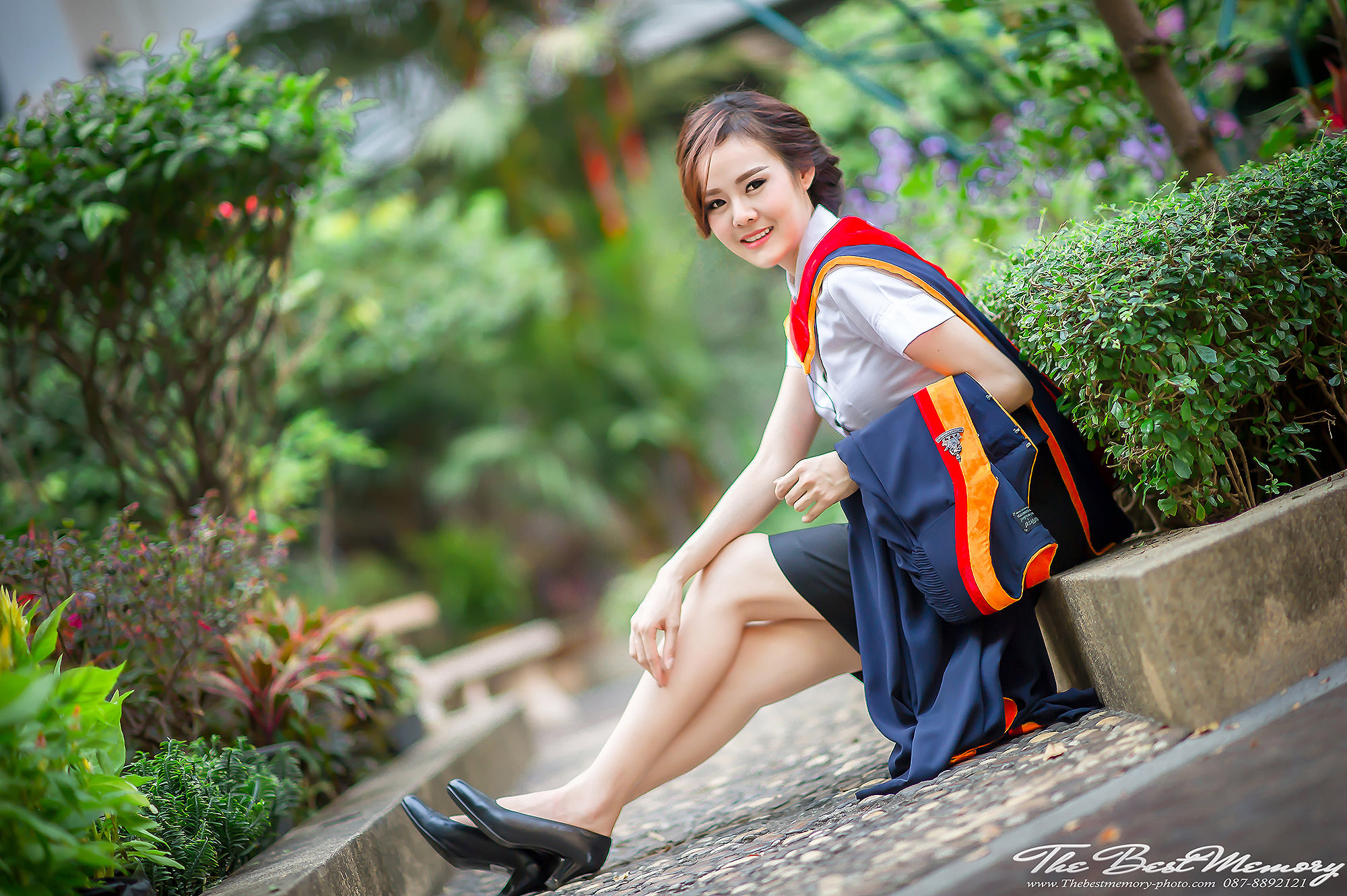 ช่างภาพรับปริญญา ถ่ายรูปรับปริญญา หาช่างภาพ ถ่ายรูปรับปริญญานอกรอบ