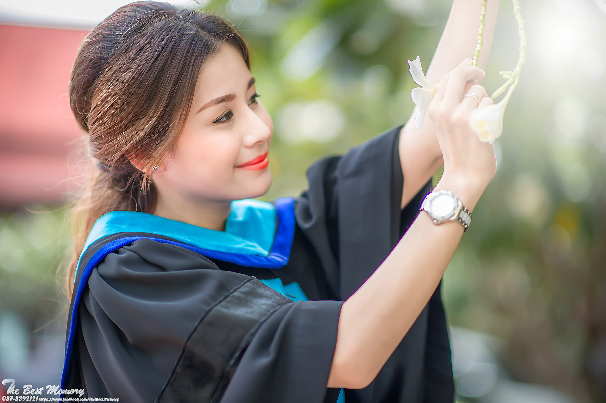 ช่างภาพรับปริญญา ถ่ายรูปรับปริญญา หาช่างภาพ ถ่ายรูปรับปริญญานอกรอบ